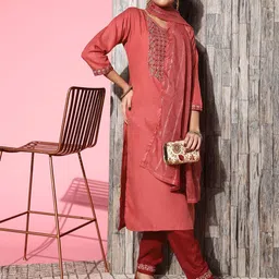 SheWill Women Ethnic Motifs Cotton Blend Hyper Texture Kurta Set-15