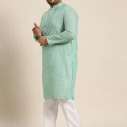 SOJANYA PLUS Men Plus Size Ethnic Motifs Printed Regular Kurta With Pyjamas image 4