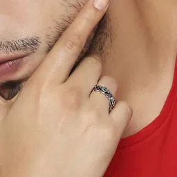 OOMPH Men Silver-Toned Oxidized Gothic Skull Band Finger Ring-image-35