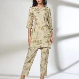Women Floral Print Kurta & Pants Set-image-24