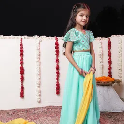 VASTRAMAY Girls Embellished V-Neck Sequinned Ready to Wear Lehenga & Blouse With Dupatta-picture-22