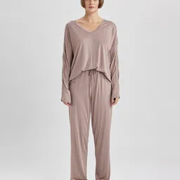 DeFacto V-Neck Long Sleeves T-shirt With Pyjamas-image-30