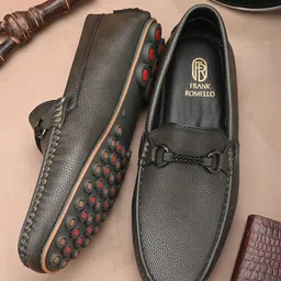 FRANKROMELLO Men Textured Lightweight Slip-On Loafers-39