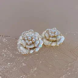 FIMBUL Gold-Plated Floral Studs Earrings-28