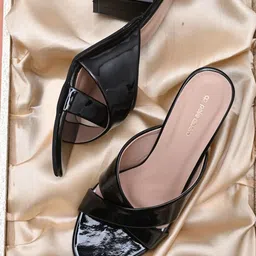 pelle albero Black Wedge Mules with Bows-11