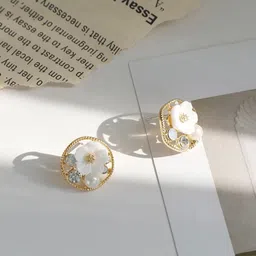 FIMBUL Gold-Plated Pearls Floral Studs Earrings-40