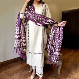 Royal Export Women Floral Embroidered Regular Thread Work Pure Cotton Kurta with Trousers & With Dupatta-42