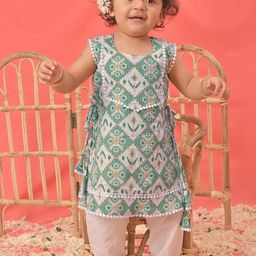 VASTRAMAY Girls Ikat Printed Regular Pure Cotton Kurta With Trouser-picture-58