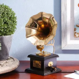 tu casa Gold Wood & Brass Gramophone-picture-12