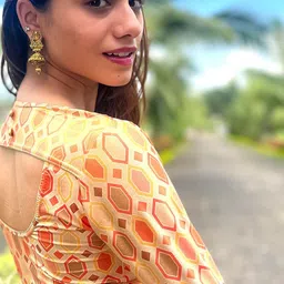 Bindigasm's Advi Geometric Printed Shimmer Stretchable Saree Blouse-27