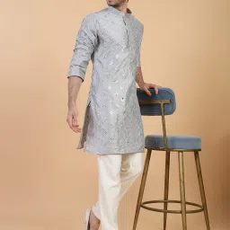Men Embroidered Cotton Silk Straight Kurta-image-83