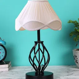 Devansh Off White & Black Textured Table Lamp With Shade-13