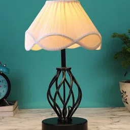 Devansh Off White & Black Textured Table Lamp With Shade image 5
