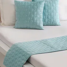Nestasia 3 Pieces Blue Geometric Velvet Bed Runner & Square Cushion Cover Set-31