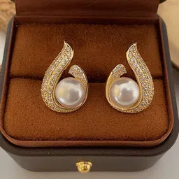 FIMBUL Gold-Plated Teardrop Shaped Studs Earrings-9