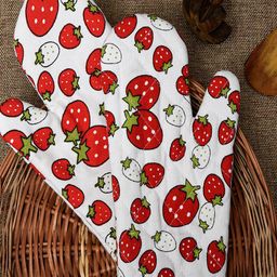 Kuber Industries White & Red 2 Pieces Printed Cotton Oven Gloves-33