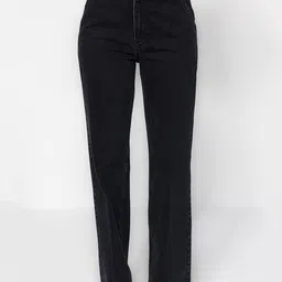 Trendyol Women Mid-Rise Clean Look Light Fade Pure Cotton Jeans-image-54
