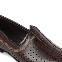 FAUSTO Men Textured Lightweight Comfort Insole Basics Mojaris With Laser Cuts image 2
