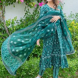 CRAFTED FOR YOU Women Green Floral Printed Pure Cotton Kurti with Trousers & Dupatta-picture-52