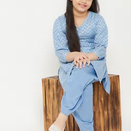 Stylo Bug Girls Blue & Silver Chevron Embroidered Cotton Handloom Kurta with Salwar-image-81