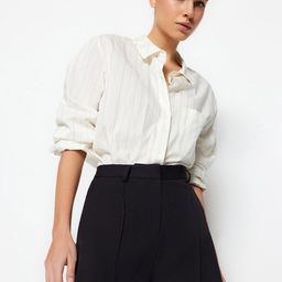 Trendyol Women Mid-Rise Regular Shorts-picture-20