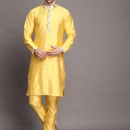 Utsav Fashion manarin Collar Regular Kurta with Trousers-image-54