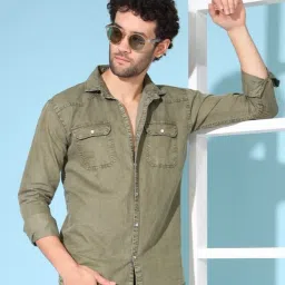 Men Regular Fit Washed Spread Collar Casual Shirt-image-5