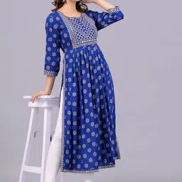 NEW4U Floral Printed Round Neck Sequinned Aliya Cut Kurta-11