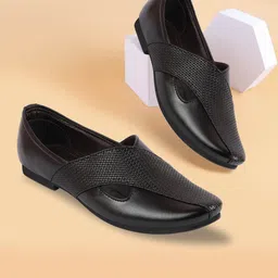 FAUSTO Men Textured Lightweight Mojaris-18