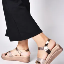 SHUZ TOUCH Wedge Sandals-47