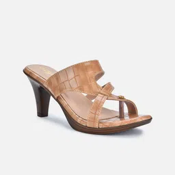 VALIOSAA Brown Textured Block Sandals-11