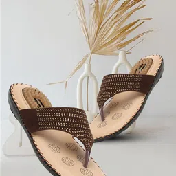 TWIN TOES Doctor Sole Embellished T-Strap Flats-11
