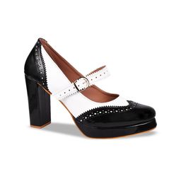 THE WHITE POLE Colourblocked Brogue Deatil Block Pumps image 2