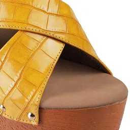 Catwalk Textured Open Toe Platform Heels image 5