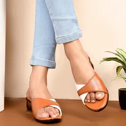 Padvesh Colourblocked Block Heels image 3