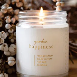 Aromatic Fables Garden Happiness White Rose Scented Candle-image-67