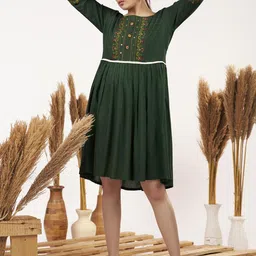 Peachmode Round Neck A-Line Dress-15