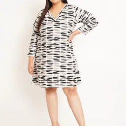 U&F Beyond Plus Size Printed Crepe A-Line Dress-picture-34