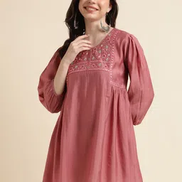 Sangria Mauve Floral Embroidered Kurti-13