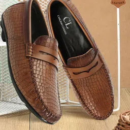 Carlton London Men Textured Round Toe Lightweight Leather Loafers-image-49