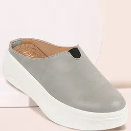 FAUSTO Women Lightweight Comfort Insole Contrast Sole Mules-53