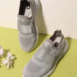 Carlton London sports Women Grey Textured Slip-On Sneakers-image-18