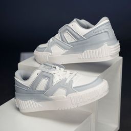 Red Tape Women Colourblocked Memory Foam Sneakers-11