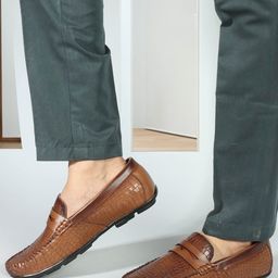 Carlton London Men Textured Round Toe Lightweight Leather Loafers-image-48