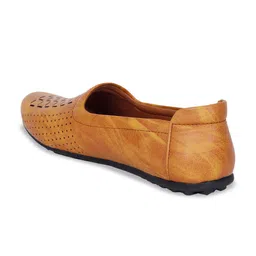 aadi Men Textured Lightweight Comfort Insole Basics Mojaris With Laser Cuts image 3