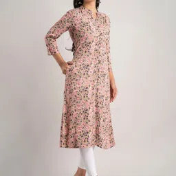 MAUKA Women Beige & Pink Floral Printed Kurta-picture-34