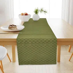 HOMADORN Green Quilted Table Runner-image-3