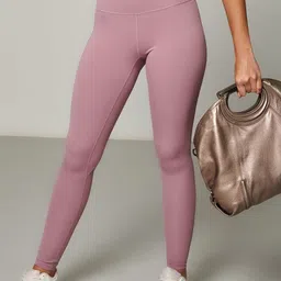 Strongr.Athleisure Women Slim-Fit Ankle-Fit Tights-image-23