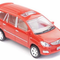 Innovo with Sunroof and Realistic alloy wheel design-16