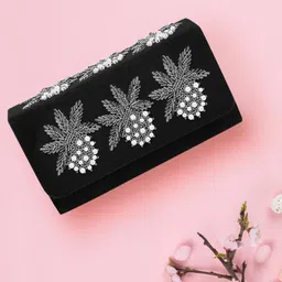 Mochi Black & Silver-Toned Embellished Sling Bag-27